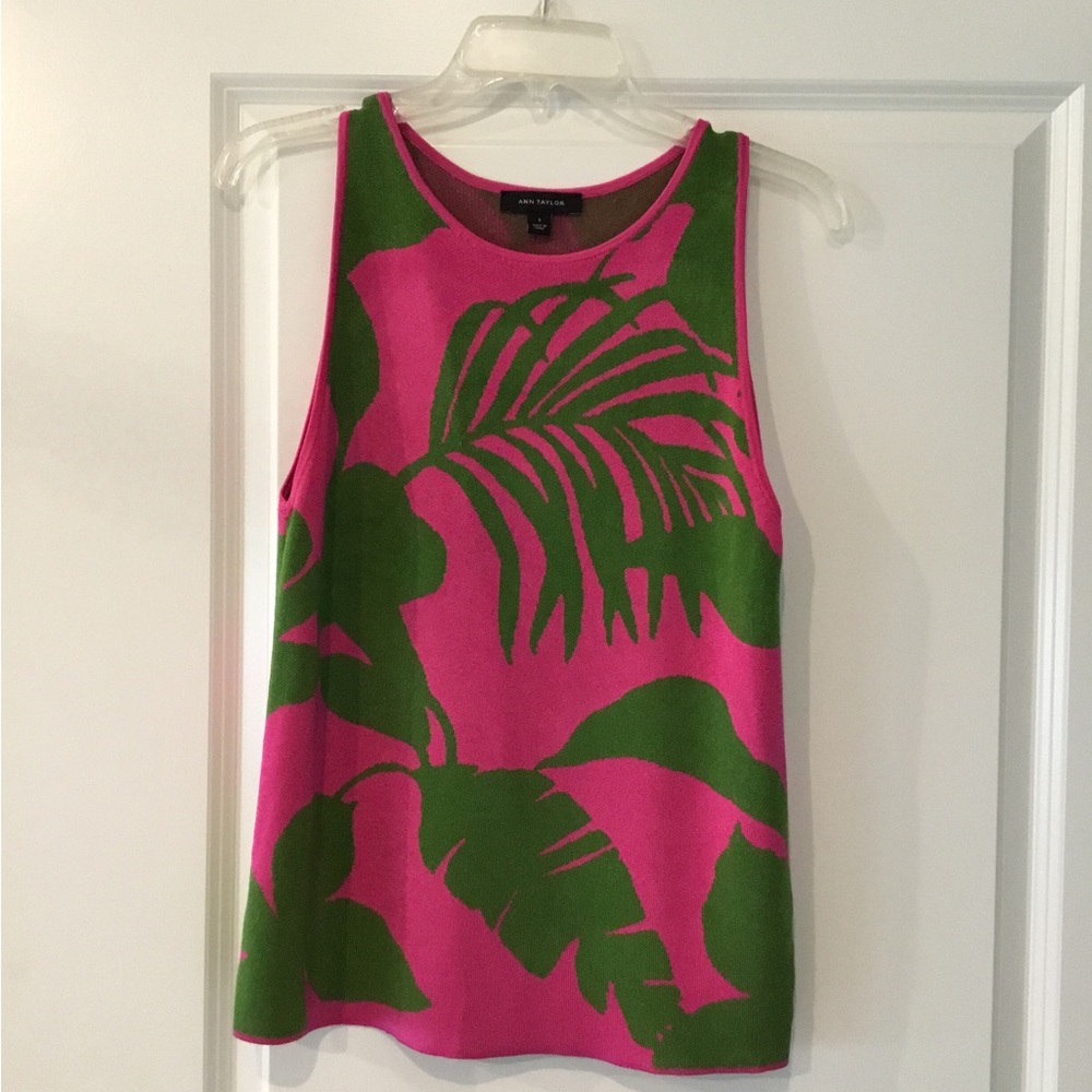 Ann Taylor Pink and Green Tropical Print Tank Top Sz S